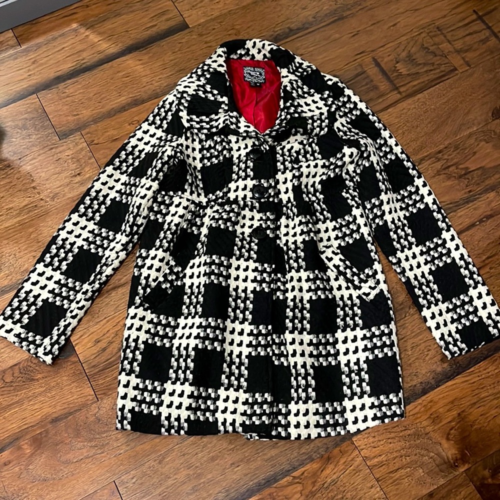 Houndstooth Peacoat